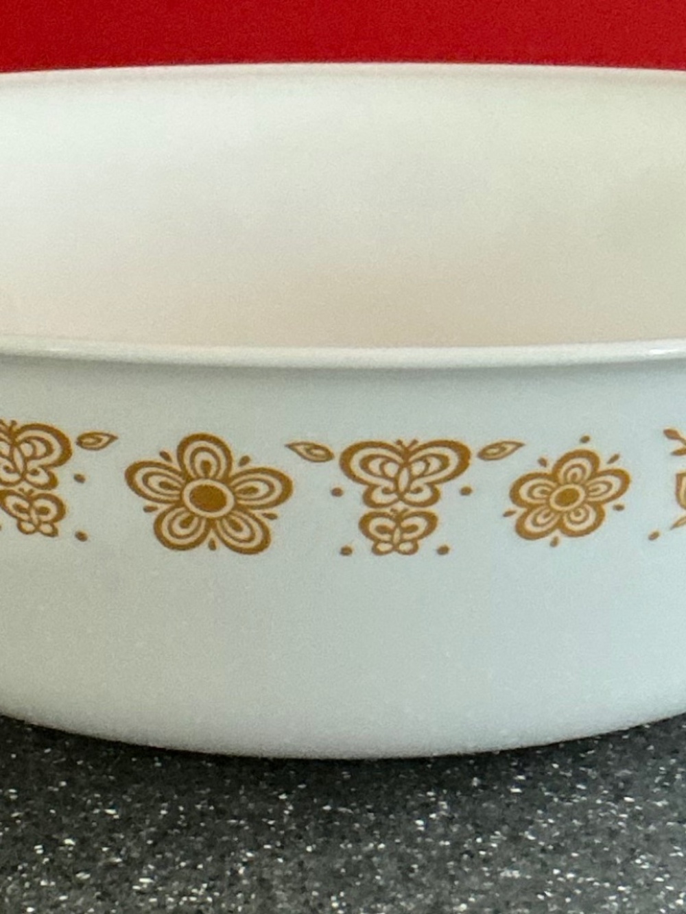 Vintage Corelle Butterfly Gold Serving Bowl Large 10.25” Retired Corning Glass - Picture 3 of 14